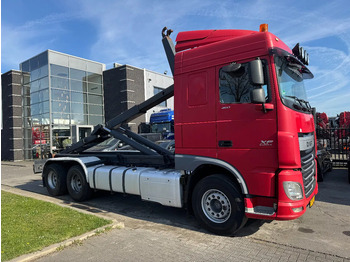Hákový nosič kontejnerů DAF XF 460