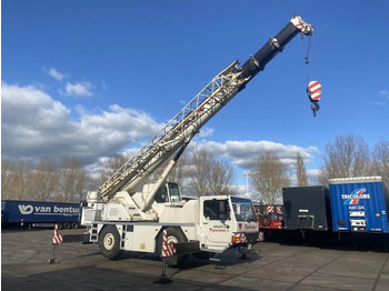 Univerzální autojeřáb LIEBHERR LTM 1030