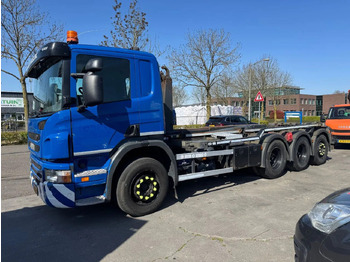 Hákový nosič kontejnerů SCANIA P 360