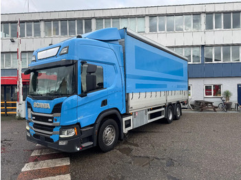 Plachtový nákladní auto SCANIA P 450
