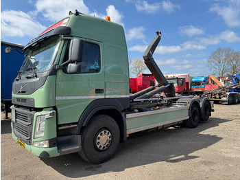 Hákový nosič kontejnerů VOLVO FM 410