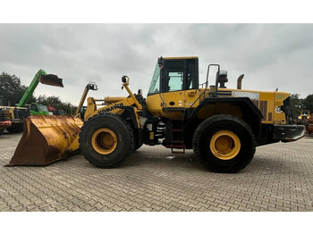 Kolový nakladač KOMATSU WA470-6