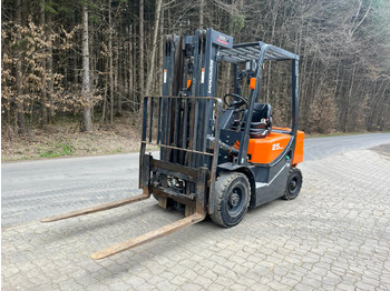 Dieselový vysokozdvižný vozík Doosan D 25 GP: obrázek 3