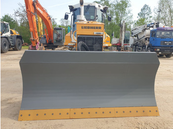 Buldozer LIEBHERR PR 726 05 LGP: obrázek 4