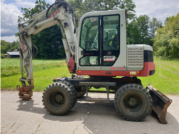 Kolesové rýpadlo TAKEUCHI TB175