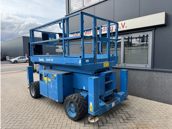 Nůžková plošina Genie GS 2669 RT  Hoogwerker / Arbeitsbuhne 10mtr werkhoogte 4x4 kubota DIESEL 2013: obrázek 4