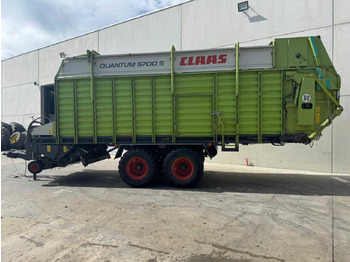 Stroj na sklizeň pícnin CLAAS