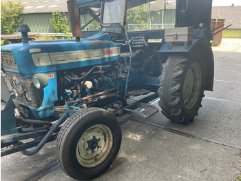 Stroj na sklizeň pícnin Ford 3000: obrázek 4