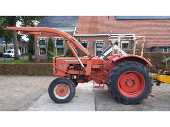 Traktor INTERNATIONAL