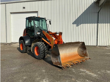 Kolový nakladač KOMATSU WA100