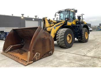Kolový nakladač KOMATSU WA500-8