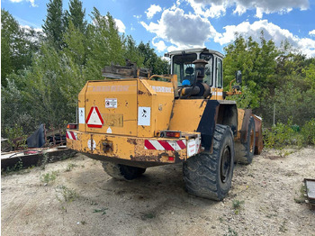 Kolový nakladač LIEBHERR L 551