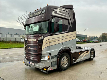 Nákladní auto SCANIA R 520