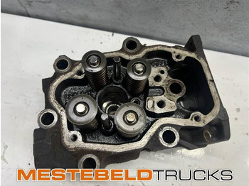 Motor a díly SCANIA