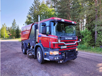 Zametací vůz SCANIA P94
