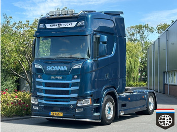 Tahač SCANIA S 580