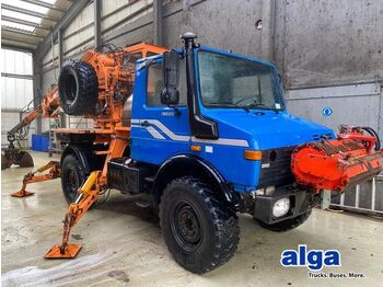Auto s hydraulickou rukou UNIMOG U1450