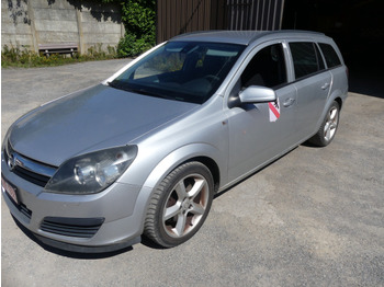 Osobní auto OPEL