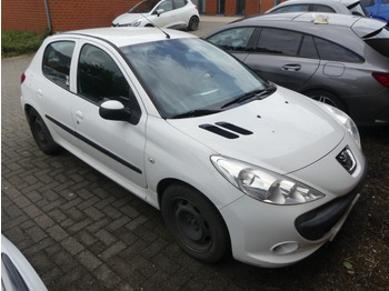 Osobní auto PEUGEOT