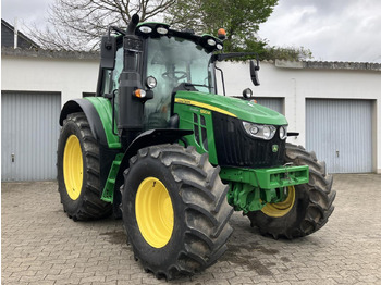 Traktor JOHN DEERE 6120M