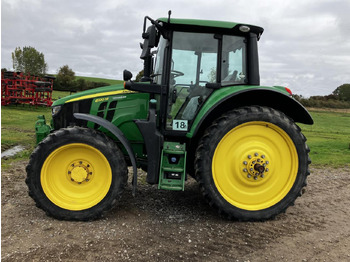 Traktor JOHN DEERE 6120M