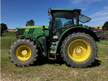 Traktor JOHN DEERE 6210R