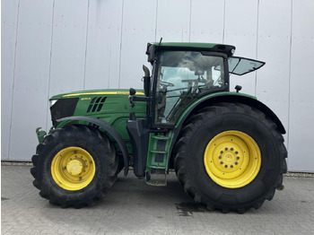 Traktor JOHN DEERE 6210R