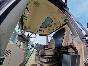 Traktor John Deere 6215R: obrázek 4