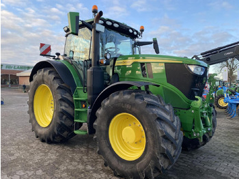 Traktor JOHN DEERE 6R 215