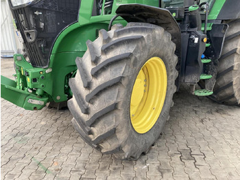Traktor John Deere 7R 330: obrázek 2
