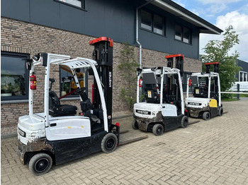 Elektrický vysokozdvižný vozík HYSTER
