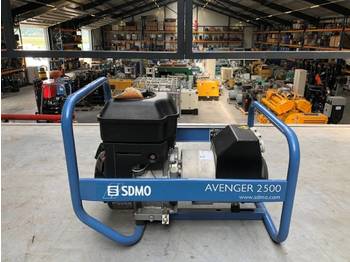 Elektrický generátor SDMO Avenger 2500 2.5 kVA aggregaat New!: obrázek 1