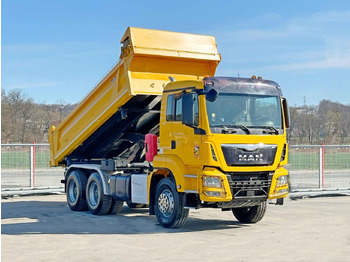Sklápěč MAN TGS 33.440