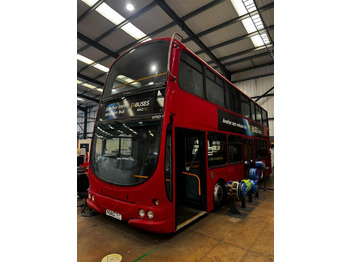 Dvoupatrový autobus VOLVO