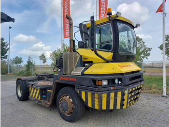 Terminálový traktor TERBERG