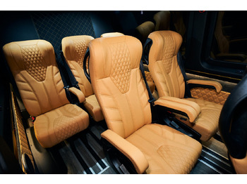 Dodávka s dvojitou kabinou MERCEDES-BENZ Sprinter 319