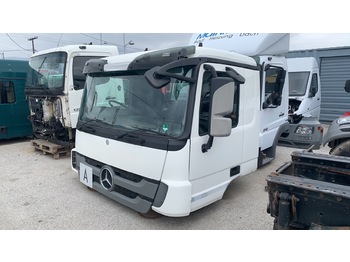 Kabina a interiér pro Nákladní auto MEDIUM CAB ACTROS MP3 RHD: obrázek 2 Kabina a interiér pro Nákladní auto MEDIUM CAB ACTROS MP3 RHD: obrázek 2