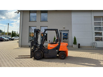 Dieselový vysokozdvižný vozík DOOSAN