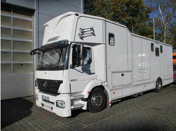 Auto na přepravu koní MERCEDES-BENZ Axor 1833