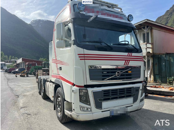Tahač VOLVO FH16