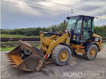 Kolový nakladač CATERPILLAR