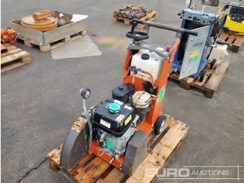 Technika pro ukládaní asfaltu HUSQVARNA