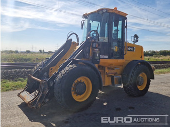 Kolový nakladač JCB