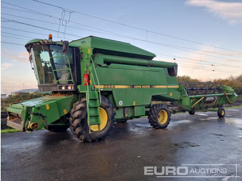 Sklízecí mlátička JOHN DEERE 2064