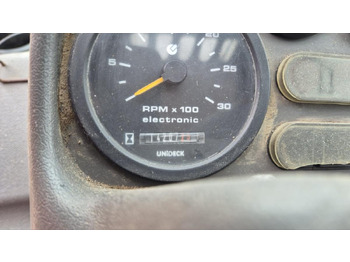 Teleskopický manipulátor MANITOU MLT730 TURBO 1999: obrázek 5