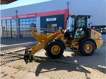 Kolový nakladač CATERPILLAR 908H