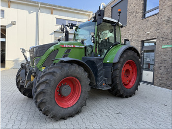 Traktor FENDT 718 Vario