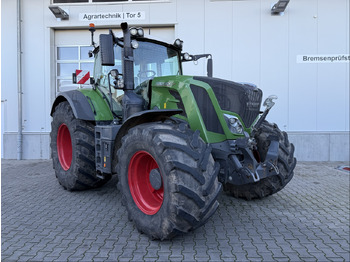 Traktor FENDT 828 Vario