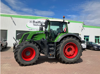 Traktor FENDT 828 Vario