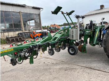 Stroj pro hnojení THYREGOD